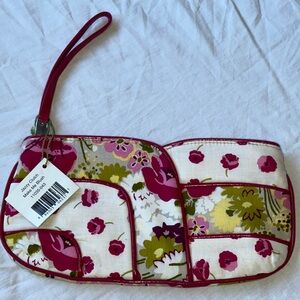 NWT VERA BRADLEY Jazzy Clutch “Make me Blush”